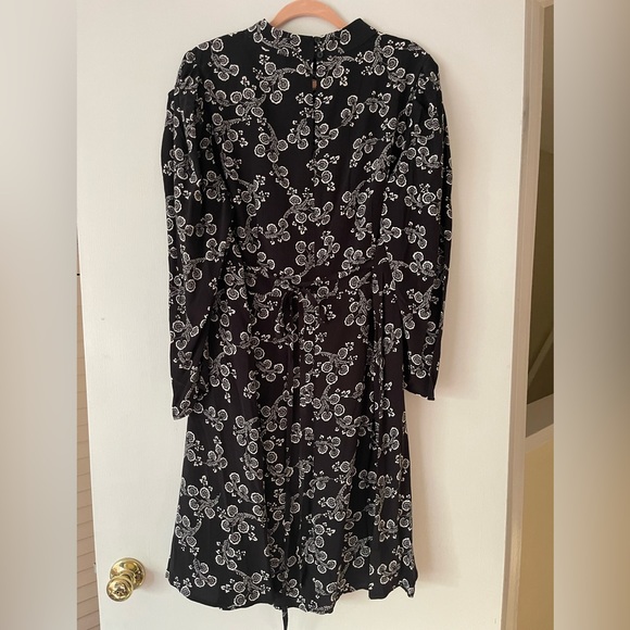 Loft Plus long sleeve dress - size 18 - Picture 2 of 3